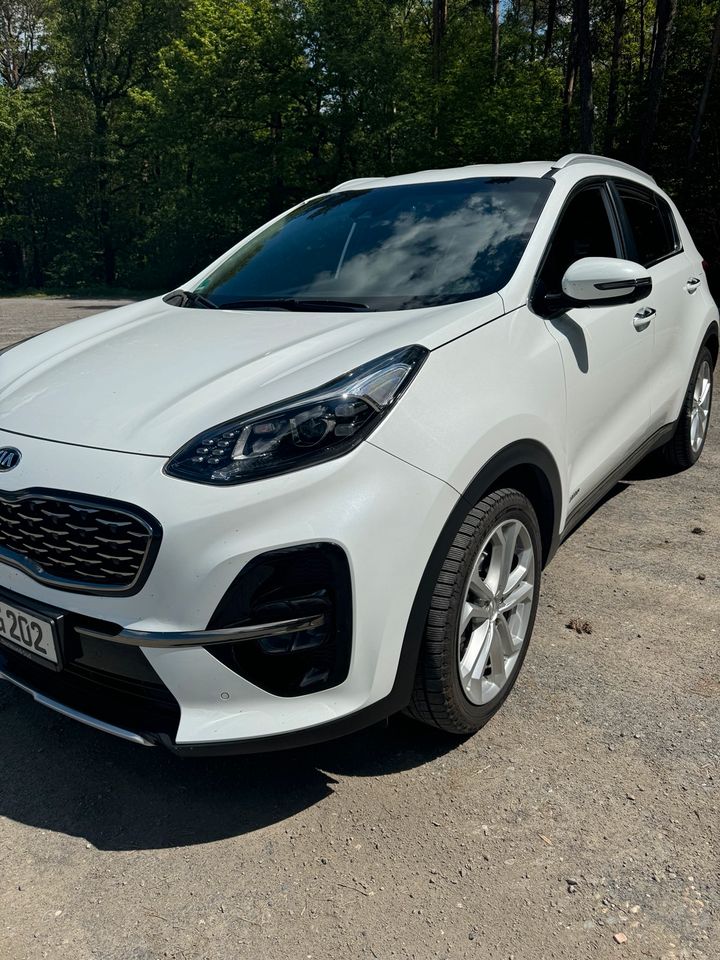 Top ausgestatteter Kia Sportage 1,6 T-GDI 7-Gang-Automatik,AWD in Altenkirchen