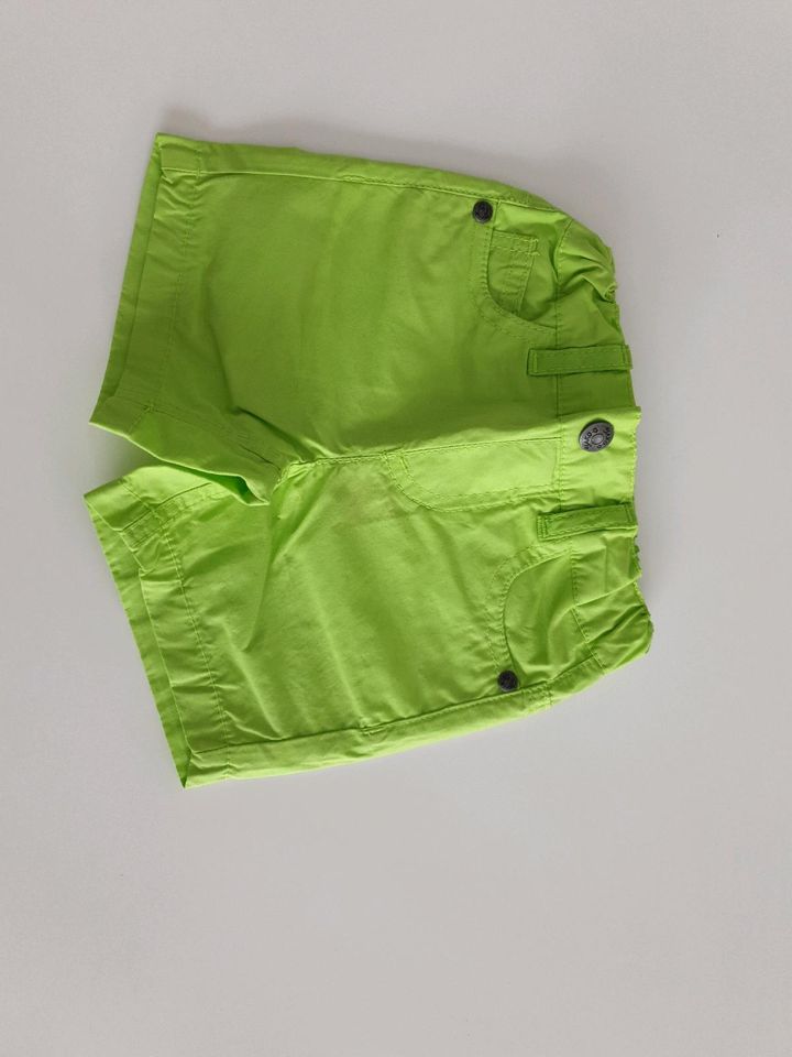 Kurze Hose neu jako-o 74 in Erfurt