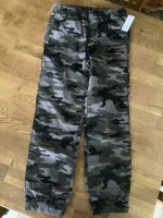 GAP Kids Hose, Camouflage, NEU mit Etikett, Gr. 152 Nordrhein-Westfalen - Erkrath Vorschau