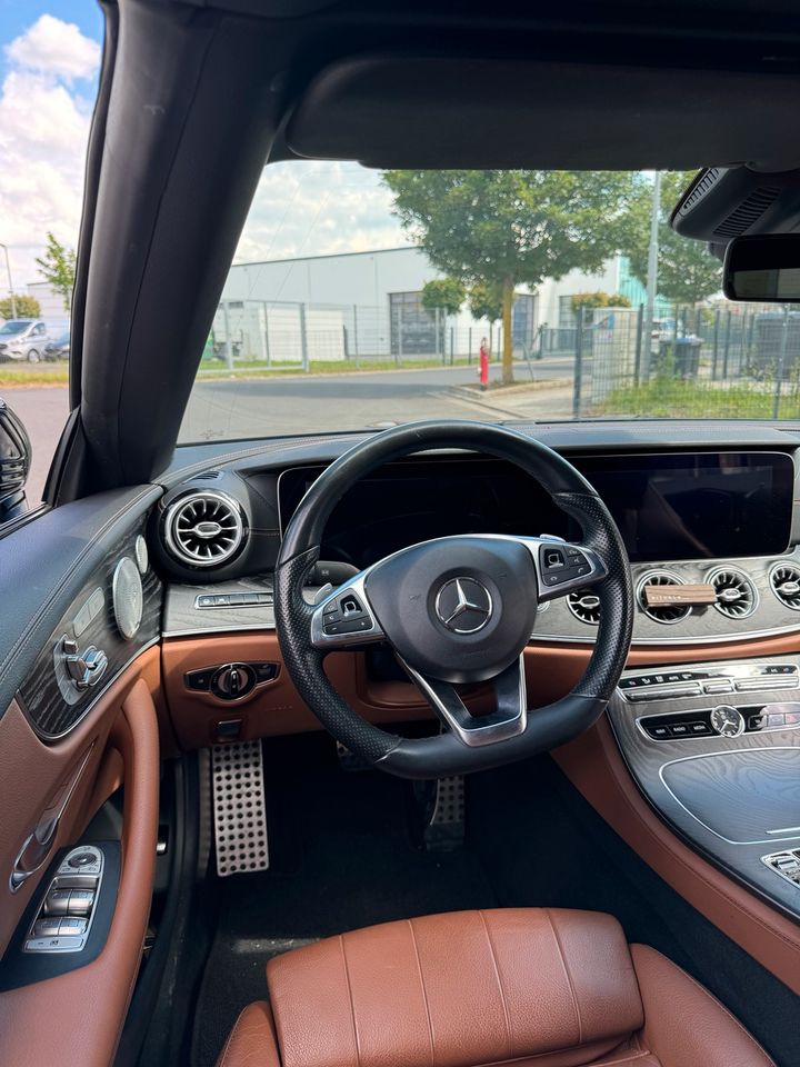 Mercedes E400 Cabrio 4Matic / 53 AMG Optik/ Tausch möglich in Bad Nauheim