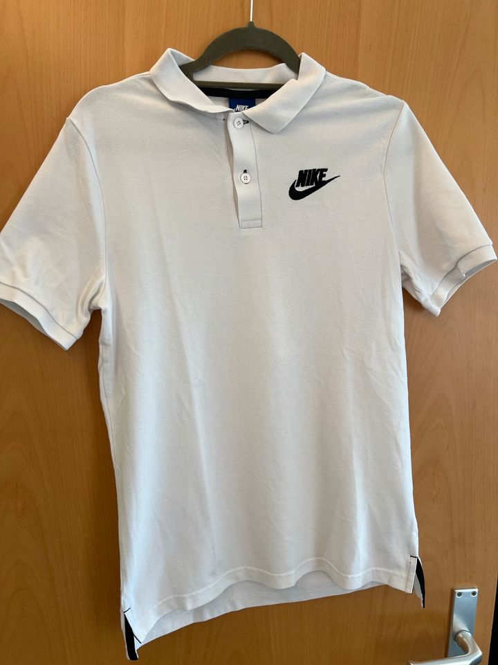 Nike Polo Shirt Größe S in Hechingen