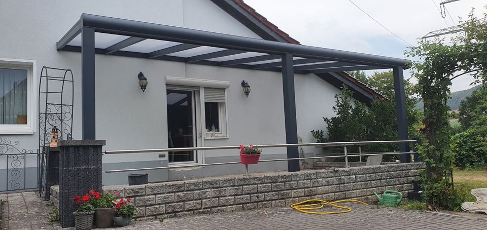 ALU Terrassenüberdachung-Carport-Glasschiebewand-Kaltwintergarten in Halle