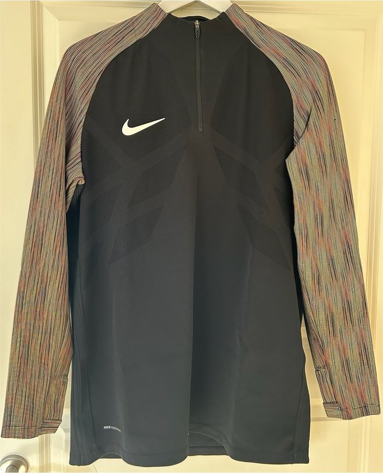Nike Training sweatshirt Jacke Shirt Herren Fußball Sport L in Weyhe