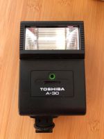 TOSHIBA electronic flash unit A 30, Blitzlicht Kamera vintage Aachen - Kornelimünster/Walheim Vorschau