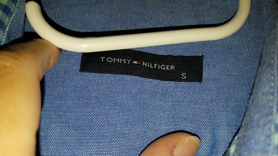 Kariertes Oberhemd * Tommy Hilfiger * Gr. S in Caputh