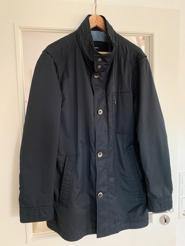 Mantel Herren Hugo Boss Neuwertig blau Gr L / 52 (Jacke) in Cloppenburg