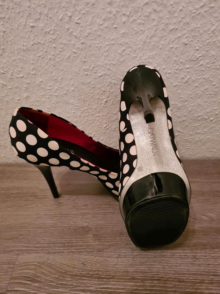 Highheels/Pumps NEU Gr 39 in Uetersen