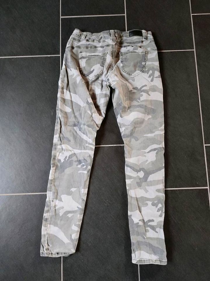 Camouflage Damen Hose M in Birkenau