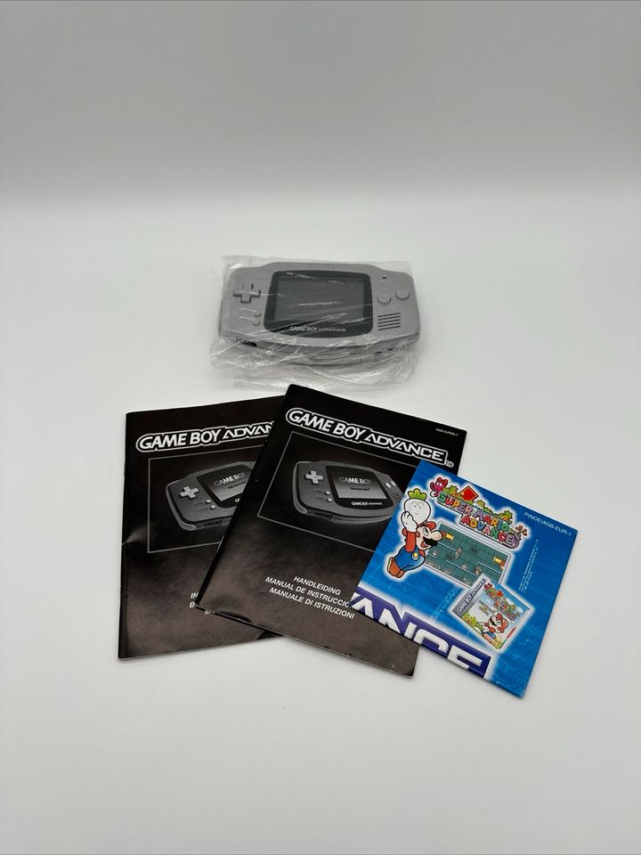 Nintendo Gameboy Advance Limited Edition Platinum Konsole OVP in Augsburg