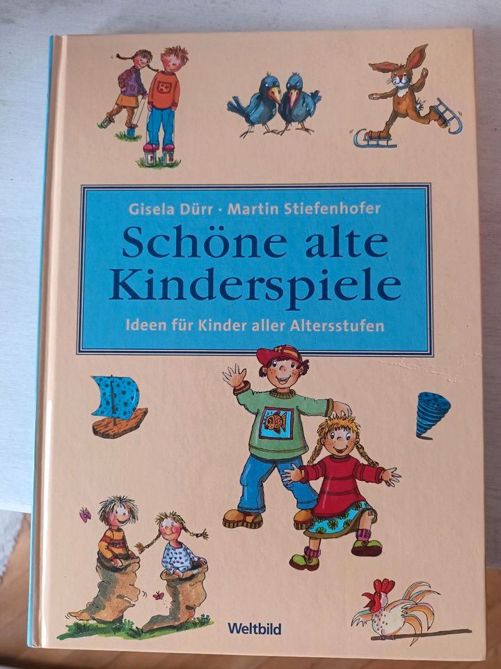 Schöne alte Kinderspiele Buch in Frankfurt am Main