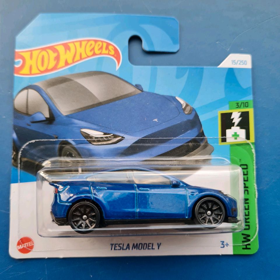 2024 Tesla Model Y OVP Hot Wheels in Essen