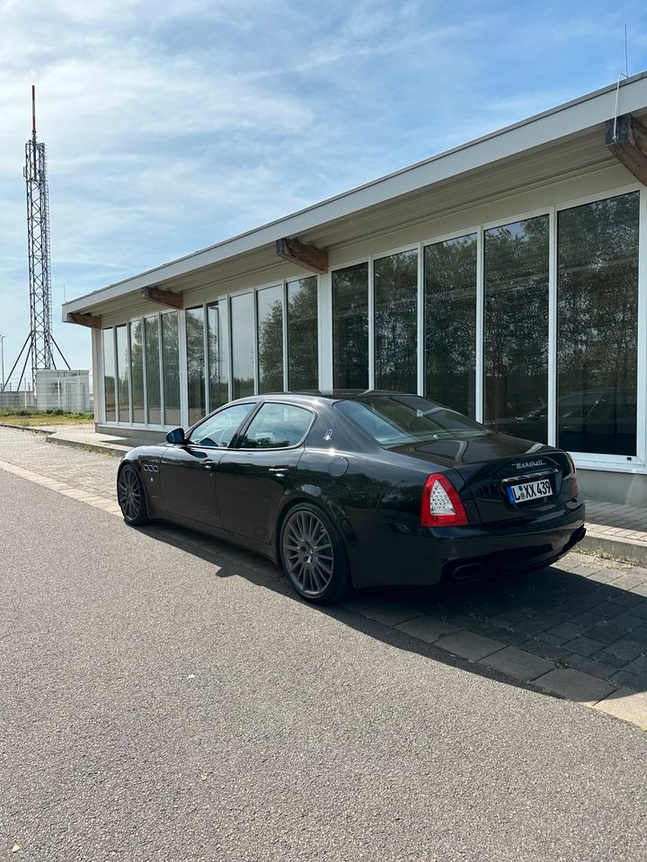 Maserati Quattroporte Sport GTS in Borna