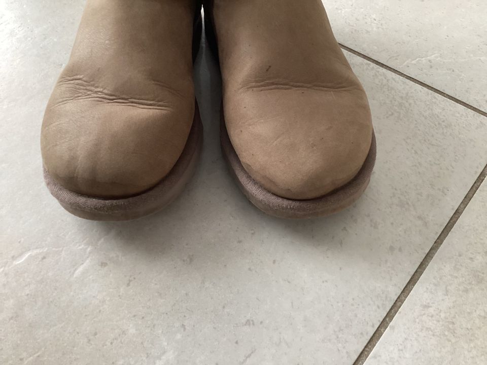 UGG Stiefel Gr. 36 Leder in Wittlich