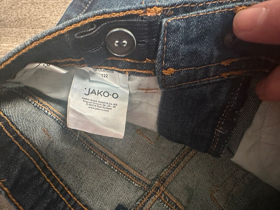 Jako o Jeans wie neu 122 mit Knopf in Zülpich