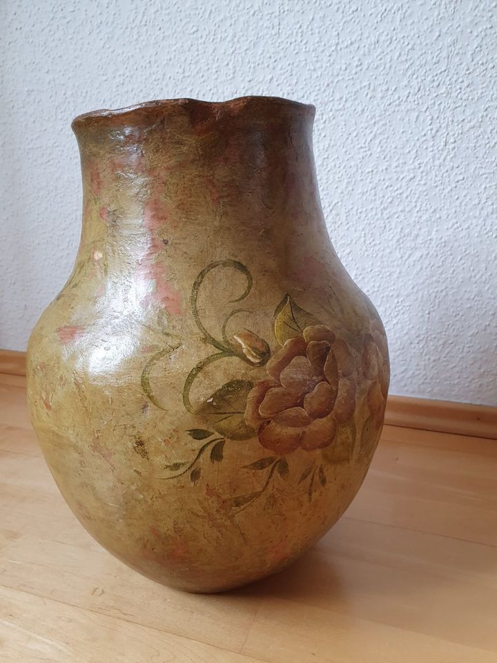 Vintage handgetöpferte Bodenvase in Wienburg