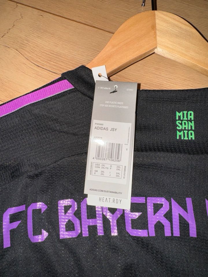 FC Bayern München Authentic Trikot De Ligt XXL in Sulzbach (Saar)