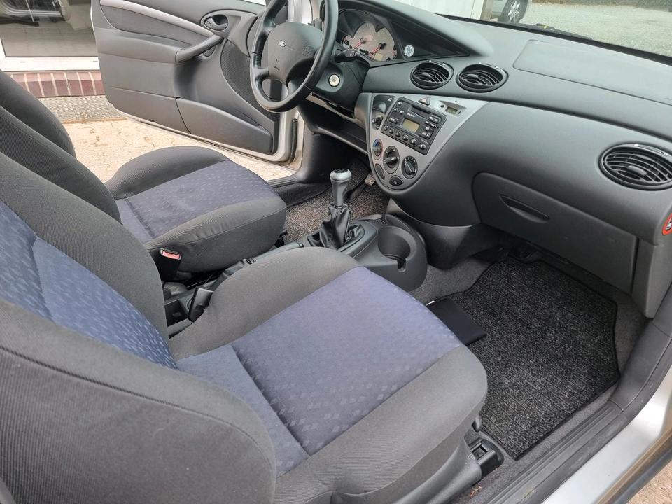 Ford Focus * 1,4 Benziner , Wenig Kilometer, Rentner, TÜV 10/25 * in Jever