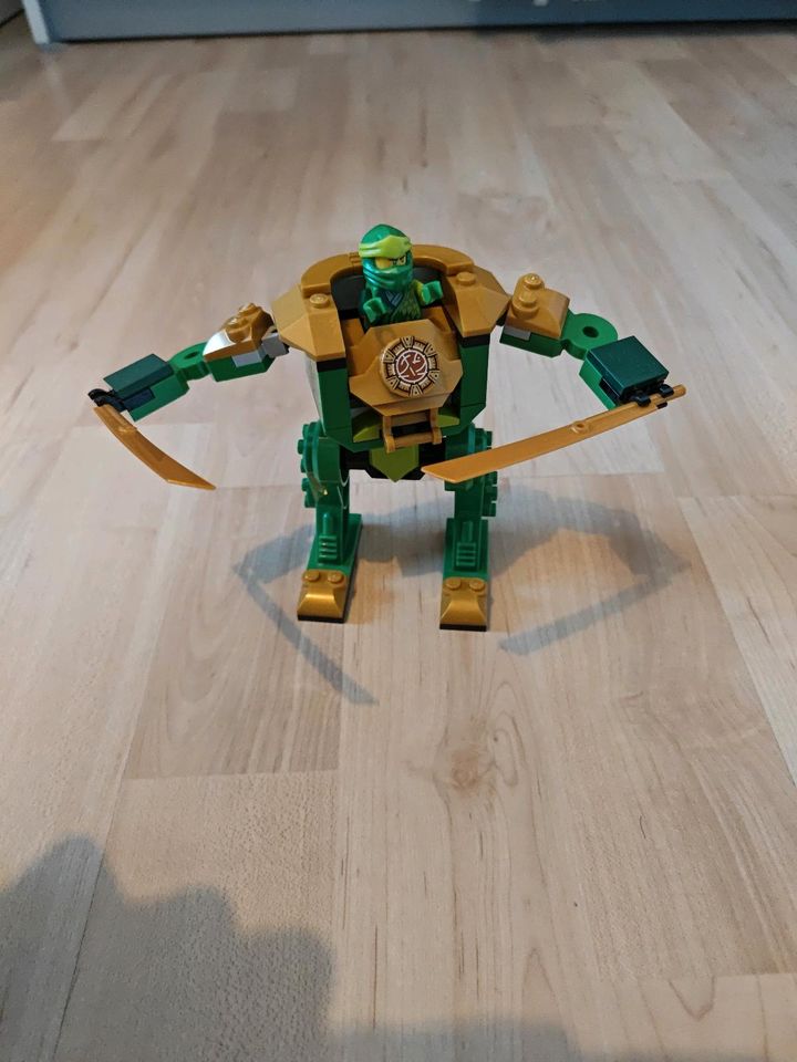 Lego Lloyd Ninjago grün in Kriftel
