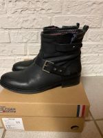 Tommy Hilfiger Gr. 39 schwarz Stiefelette Schuh Nordrhein-Westfalen - Kleve Vorschau