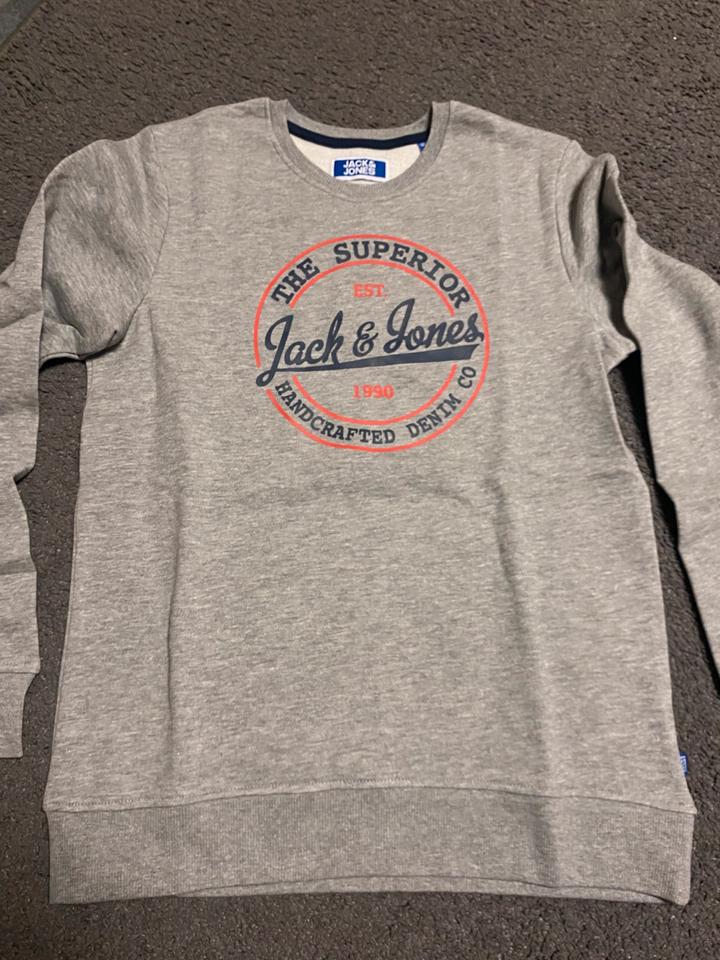 Neuer Jack &Jones Pulli,152,164,jungen Pullover,and,Sweatshirt in Gießen