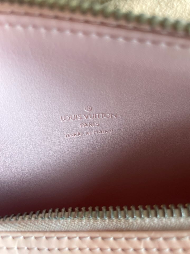 Louis Vuitton PAPILLON Lackleder Handtasche in Neunkirchen-Seelscheid