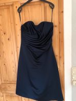 Cocktailkleid 38 dunkelblau und schulterfrei, mit Strickjäckchen Kr. Altötting - Neuötting Vorschau