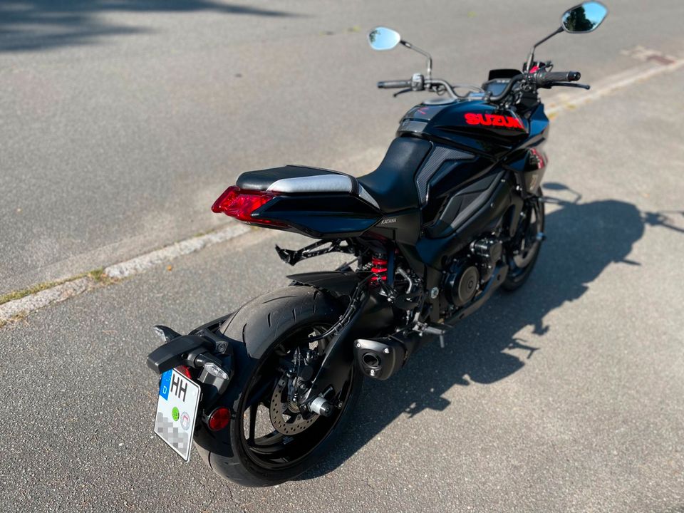 Suzuki GSX-S 1000 S Katana schwarz Zubehör erst 1.859 km wie neu! in Hamburg