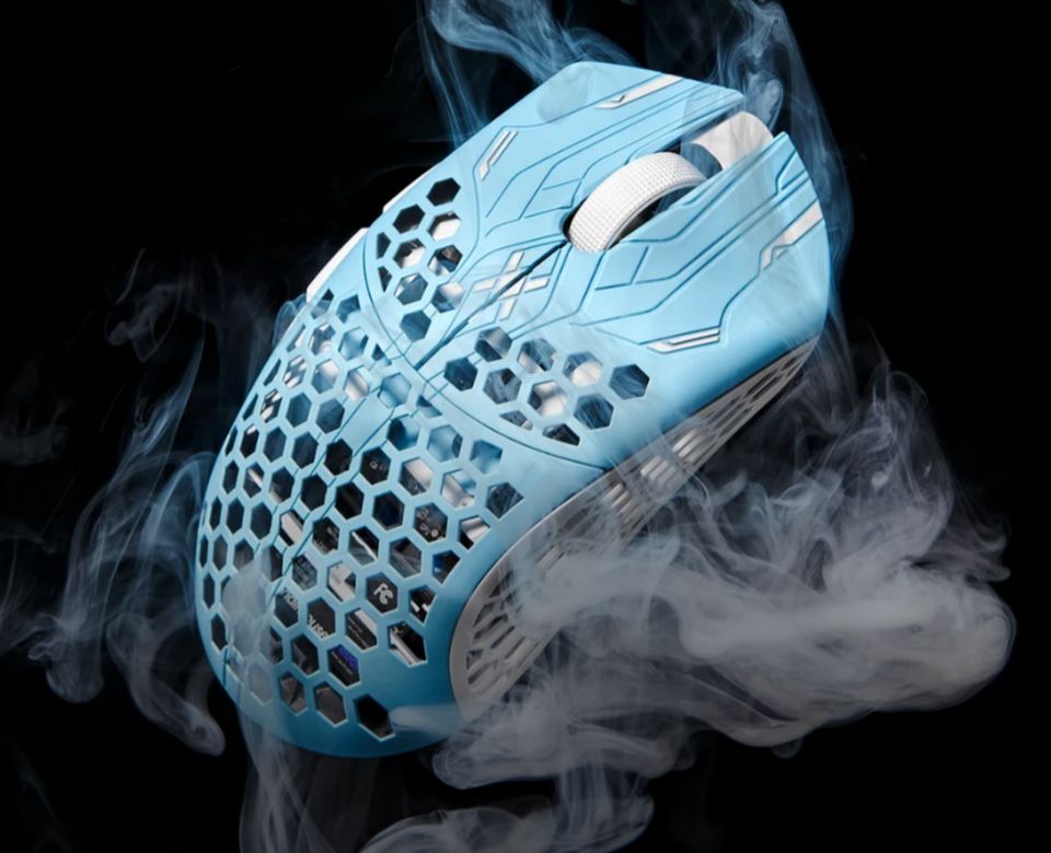 Finalmouse ULX Pro Series Lion Medium Tarik NEU & OVP in Saarlouis