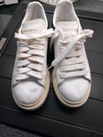 Alexander McQueen Nordrhein-Westfalen - Wesel Vorschau