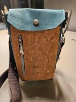 Handmade Handytasche aus Hochwertigen Korkstoff Nordrhein-Westfalen - Hiddenhausen Vorschau