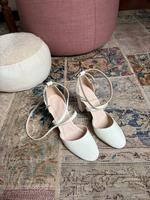 Brautschuhe Pumps weiß 38 Hochzeit Konfirmation Schuhe Baden-Württemberg - Karlsruhe Vorschau