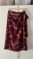 Vero Moda MidiRock Rock wickeloptik floral bordeaux gelb Gr. M Innenstadt - Poll Vorschau
