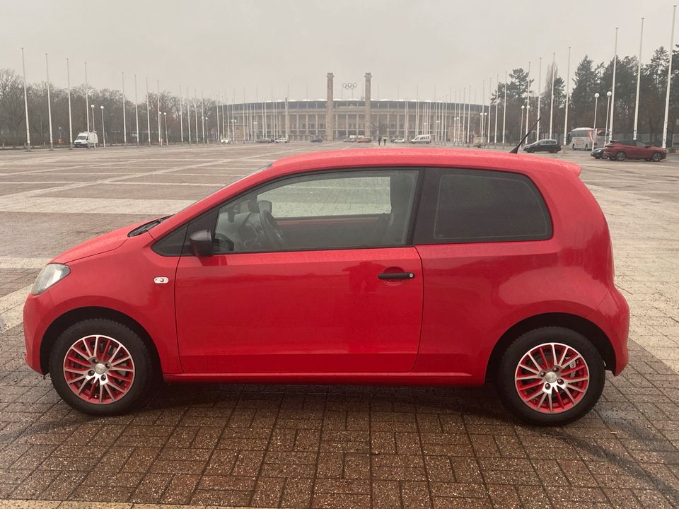 Skoda Citigo - 1.0 MPI rot - wenig Laufleistung, TÜV in Berlin