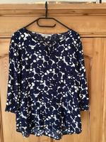 Blusenshirt Comma Gr. 40 NEU Nordrhein-Westfalen - Hilden Vorschau