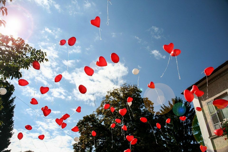 ❤️ Herzballons + Ballongas + Flugkarten: Hochzeit & Standesamt ❤️ in Löhne