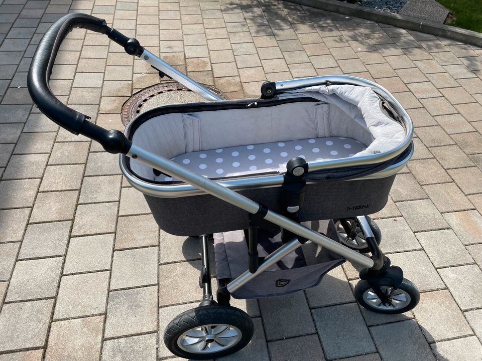 Moon Nuova Kombi-Kinderwagen in Ainring