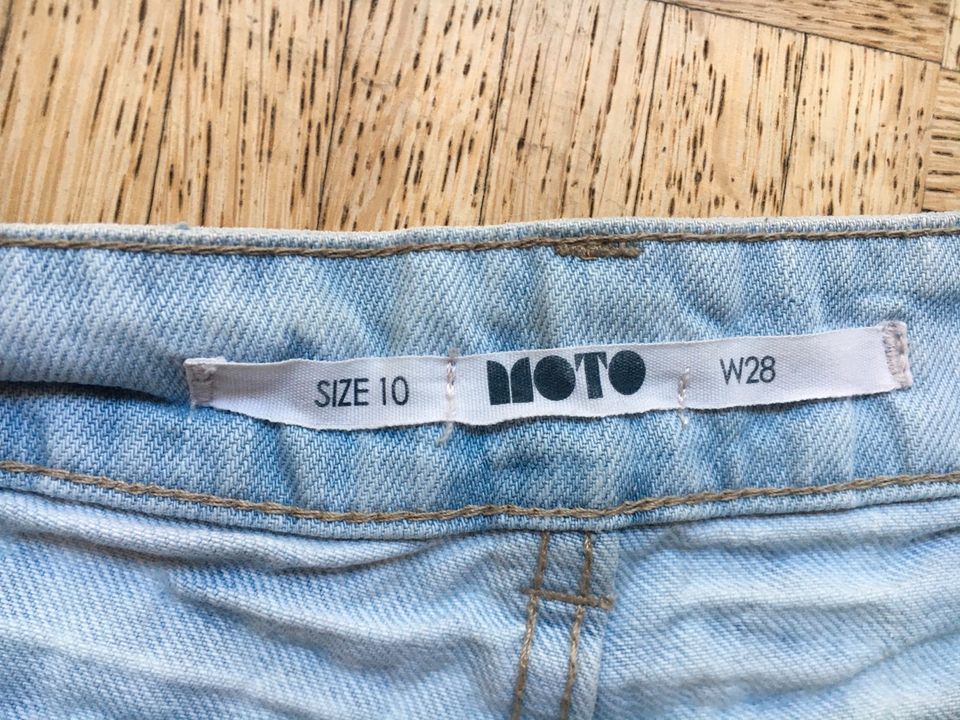 Topshop MOTO Jeans Shorts W28 size 10 bzw M in Frankfurt am Main