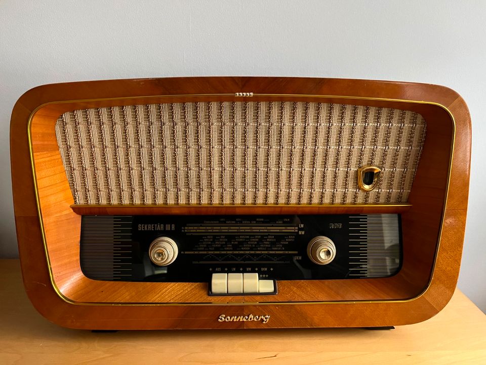 Röhrenradio Stern Radio Sonneberg Super 697/87 Sekretär III R 3 in Jena