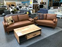 Sofa-Set Fernanda 2 und 3 Sitzer Lederoptik braun Holzfüße Bayern - Kulmbach Vorschau