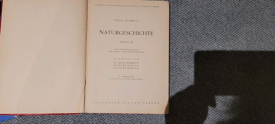 Sehr alte Naturkundebücher in Streufdorf Gem Straufhain