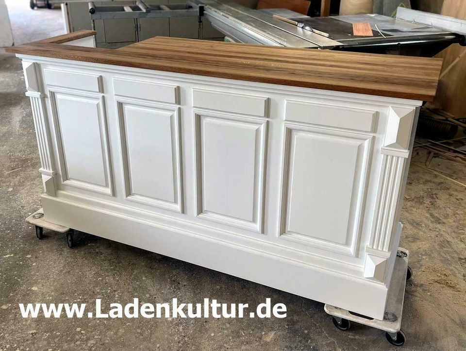 Ladentheke mit abgesenktem Kassenbereich in Willich