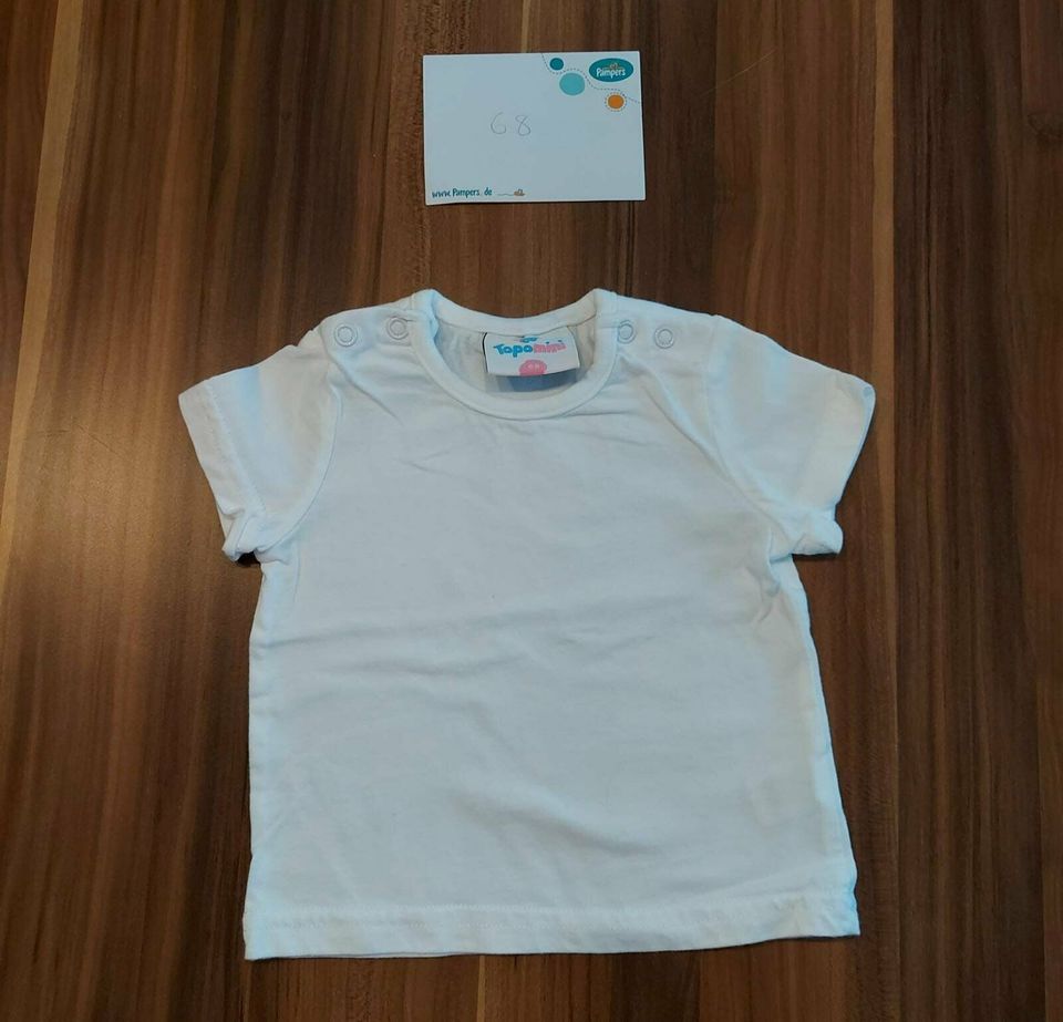 Strampler, Bodys, Hosen, Mützen,  Shirts für Babys, Größe 68 in Niederwerrn