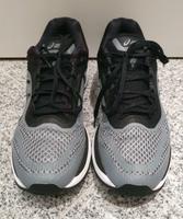 Asics Laufschuhe Köln - Nippes Vorschau