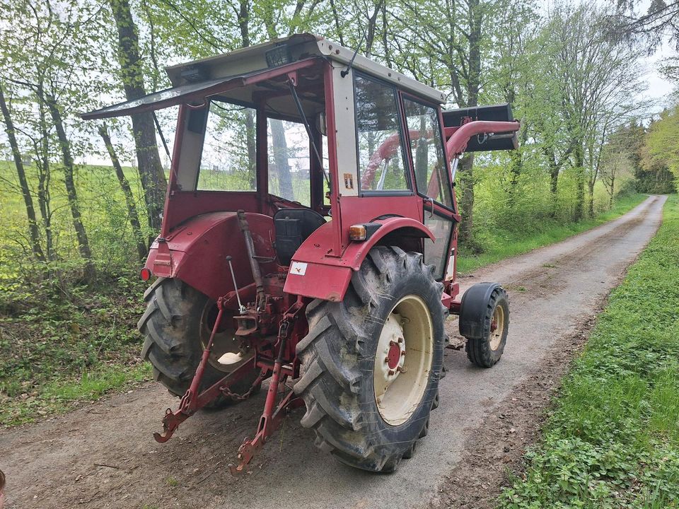 Ihc 633 733 833 523 case Traktor Frontlader in Bad Münstereifel