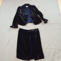 eleganter Armani Damen-Anzug in dunkel blau-Samtartig Gr.46 gebr Bayern - Hofheim Unterfr. Vorschau