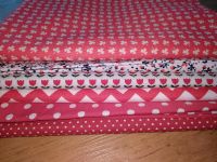 Stoffpaket Baumwolle rot super für Patchwork Wiesbaden - Nordenstadt Vorschau