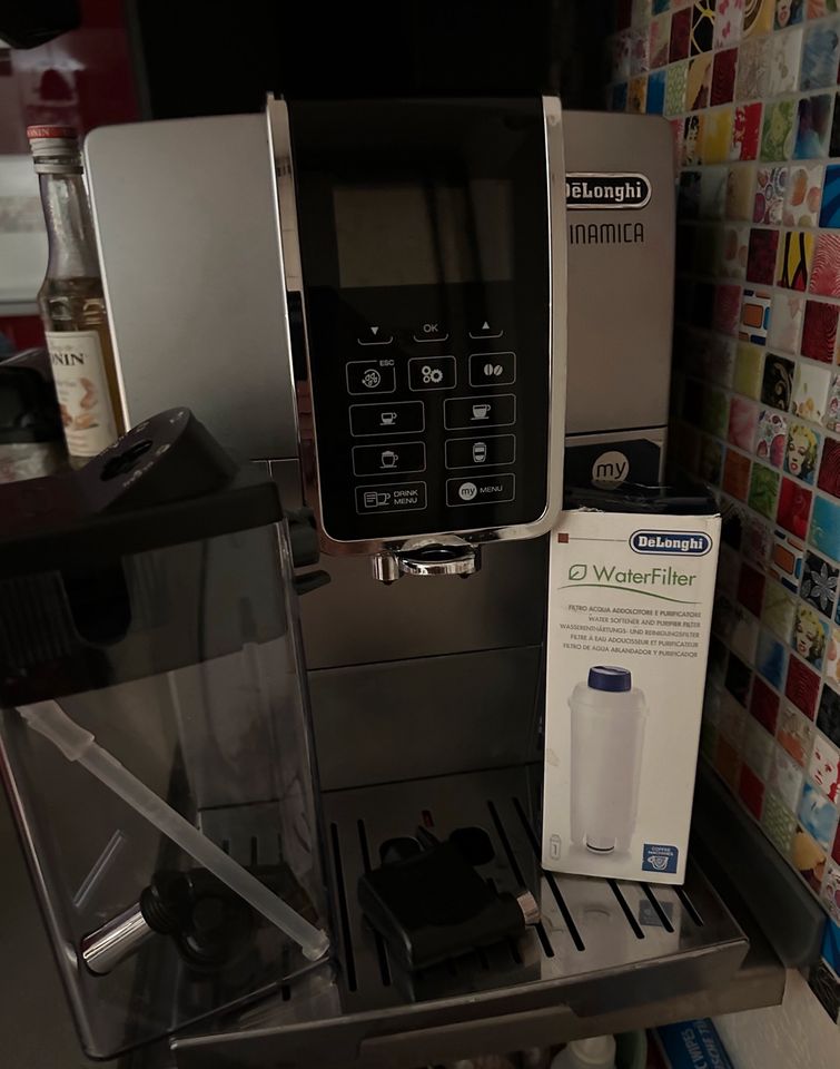 DeLonghi Kaffeevollautomat Dinamica 352.55.SB mit GARANTIE in Hannover