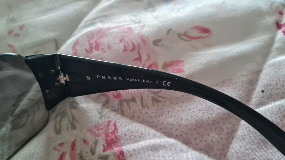 Prada Sonnenbrille in Hattingen