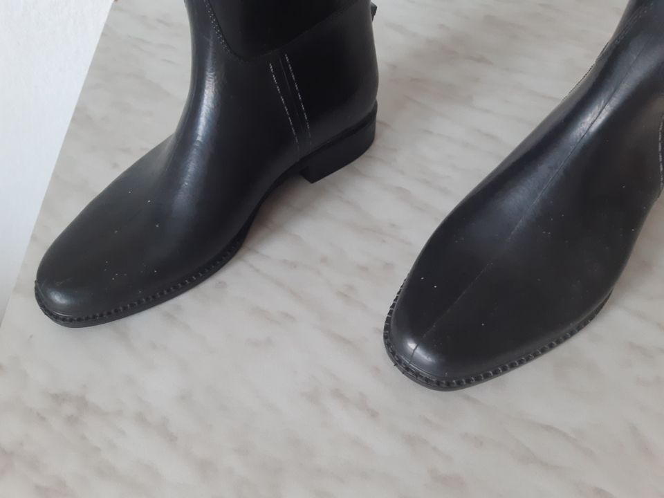 elegante Reitstiefel Gummistiefel Gr 38 ungetragen in Düsseldorf