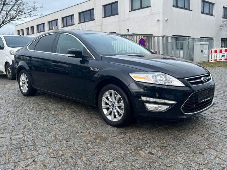 Ford Mondeo Lim. Titanium*Klima*Xenon*Aluf*PDC*NAV* in Hannover